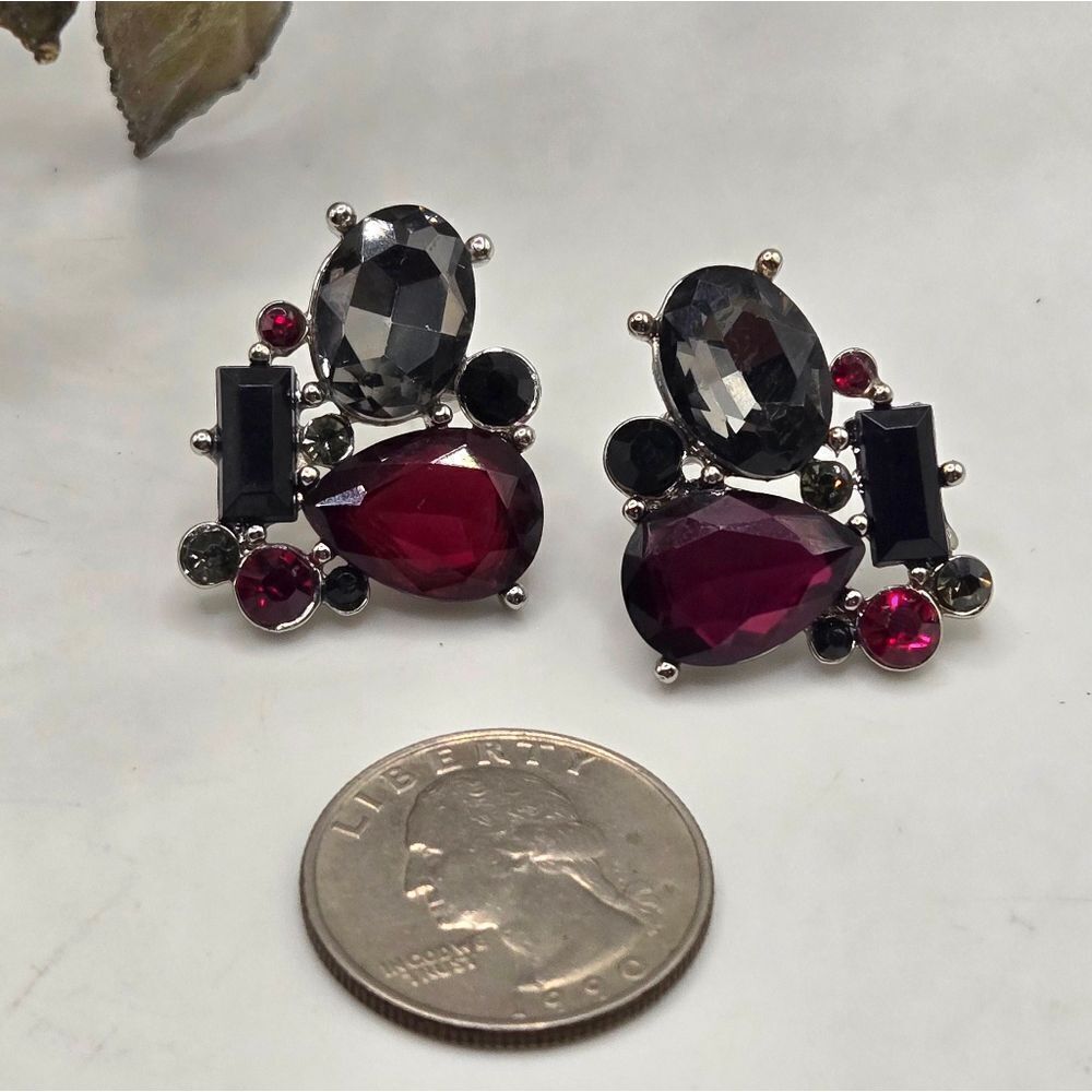 "5/$25" Silvertone Black/Ruby Red Rhinestone Cluster Costume Post  Earrings - Picture 2 of 6